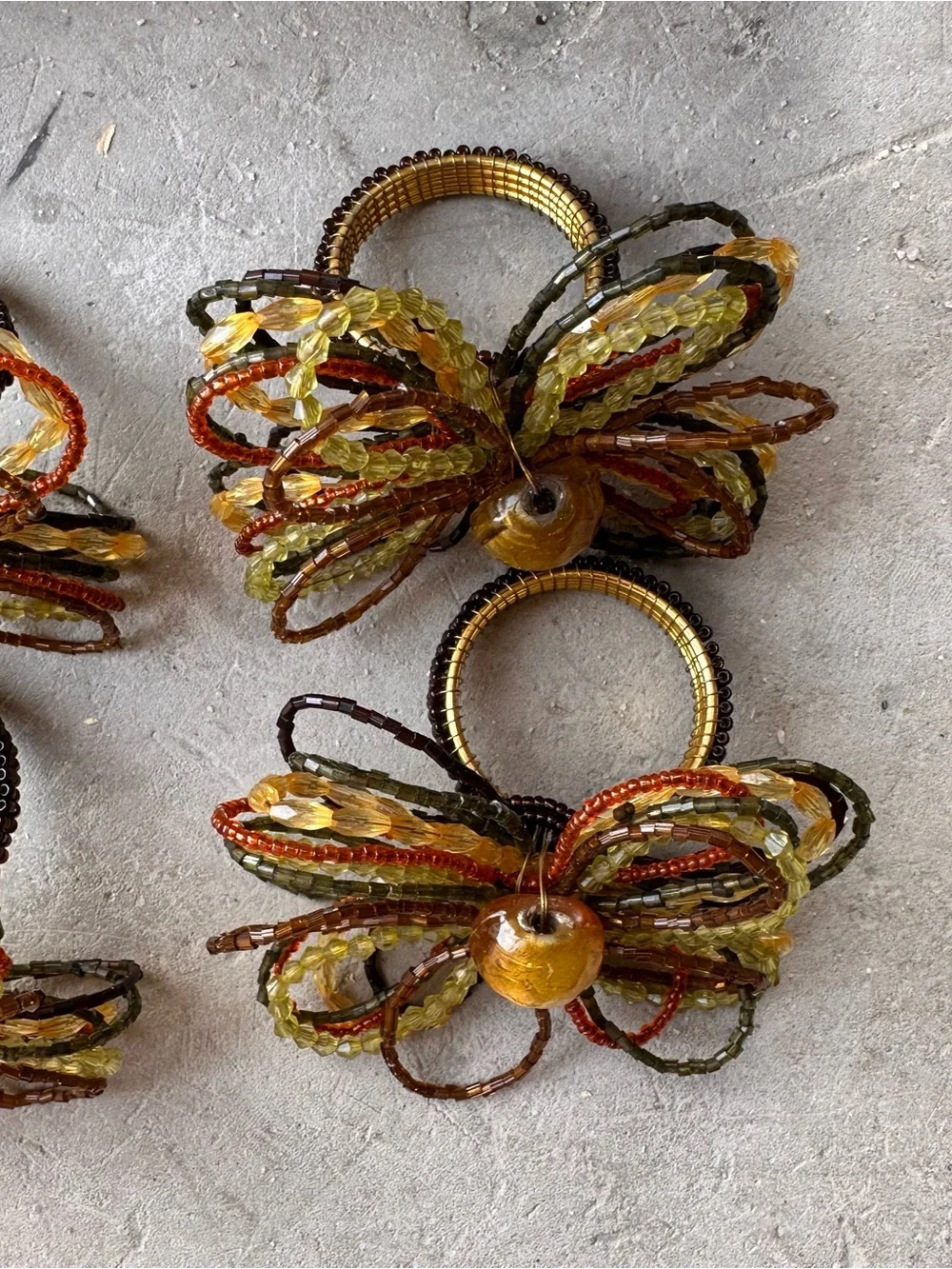 Set of 4 Pier 1 Beaded Flower Napkin Rings - Amber & Gold Tones